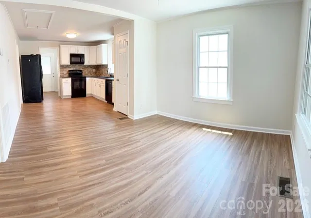 5th image of 2827 E Long Ave, Gastonia, NC 28054 | MLS# 4405566