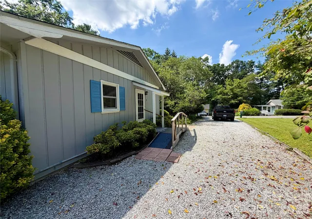 5th image of 5 Dewberry Dr, Hendersonville, NC 28792 | MLS# 4405580
