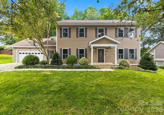 2nd image of 2941 8th Street Ct Ne, Hickory, NC 28601 | MLS# 4405635