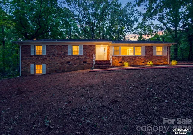 Photo 1 of Single family home for sale at 7515 Shady Ln, Charlotte, NC 28215 | MLS# 4405642 | Listing updated on 2026-08-13