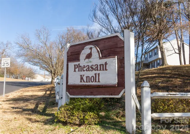 15th image of 9718 Old Gate Dr, Matthews, NC 28105 | MLS# 4405654