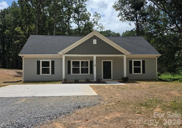 1st image of 818 Bethlehem Rd, Kings Mountain, NC 28086 | MLS# 4405659