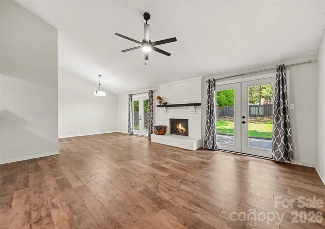 Photo 2 of Single family home for sale at 7319 Shadowlake Dr, Charlotte, NC 28226 | MLS# 4405663 | Listing updated on 2026-10-20