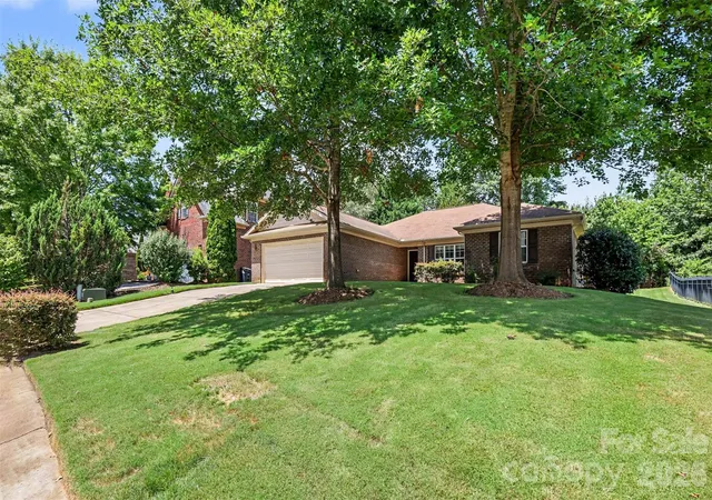 Photo 3 of Single family home for sale at 207 Edenshire Ct, Indian Trail, NC 28079 | MLS# 4405682 | Listing updated on 2026-09-07