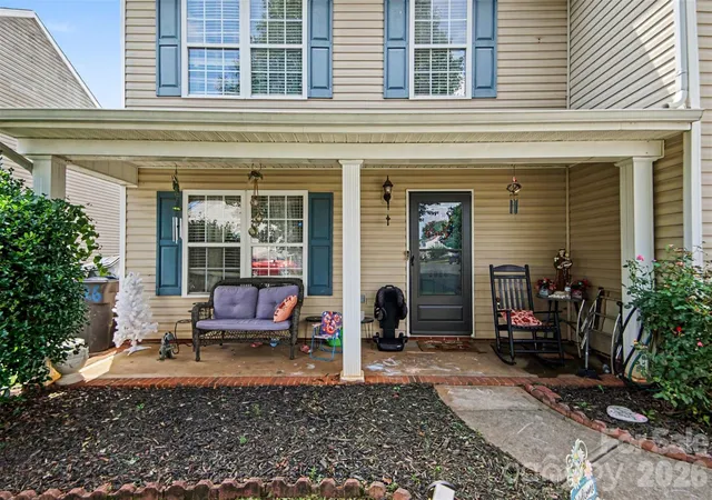 Photo 3 of Single family home for sale at 2026 Edenderry Dr, Statesville, NC 28625 | MLS# 4405689 | Listing updated on 2026-10-05