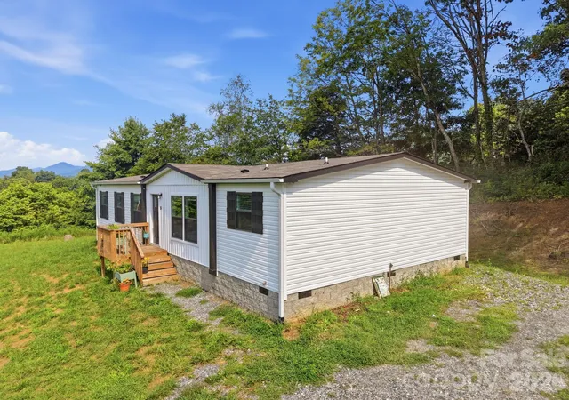 4th image of 526 Cane River School Rd, Burnsville, NC 28714 | MLS# 4405690