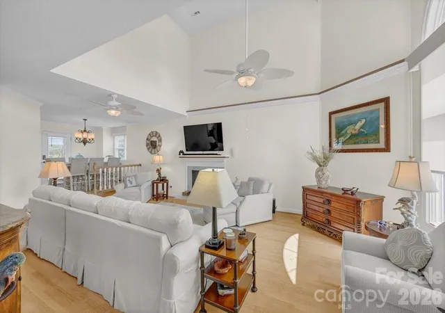 Photo 4 of Single family home for sale at 203 Norton St, Oak Island, NC 28465 | MLS# 4405694 | Listing updated on 2026-08-27