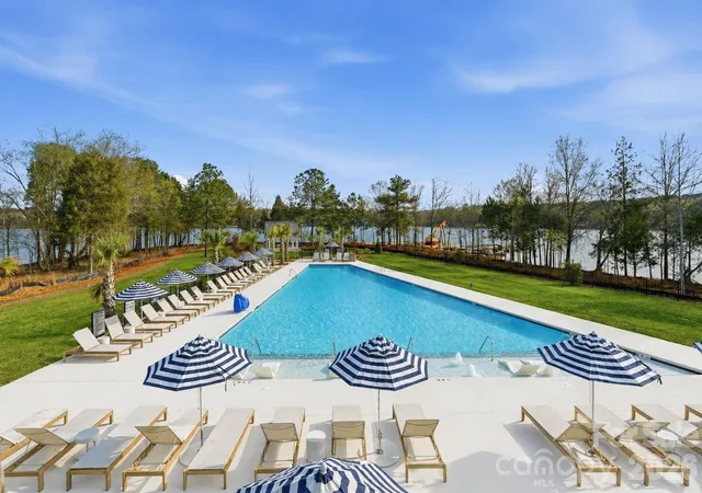 4th image of 7459 Fighting Creek Rd #033, Sherrills Ford, NC 28673 | MLS# 4405703