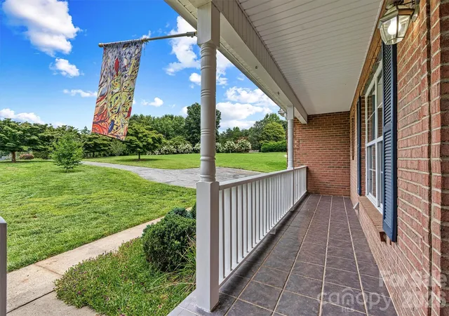 Photo 4 of Single family home for sale at 50 Sand Bar Dr, Taylorsville, NC 28681 | MLS# 4405717 | Listing updated on 2026-09-05