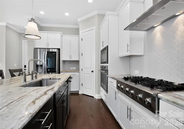 Photo 1 of Townhouse for sale at 8910 Matthews Farm Ln, Charlotte, NC 28277 | MLS# 4405727 | Listing updated on 2026-08-13