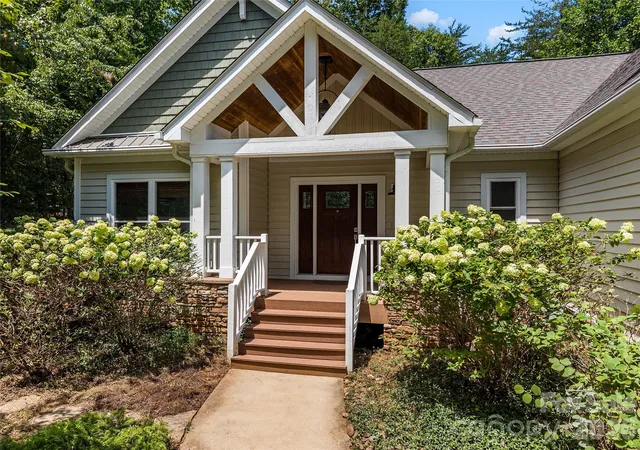 3rd image of 240 Persimmon Hl Dr, Columbus, NC 28722 | MLS# 4405734