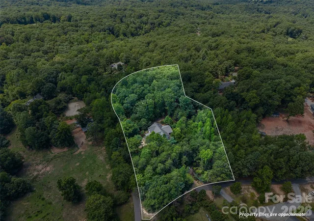 48th image of 240 Persimmon Hl Dr, Columbus, NC 28722 | MLS# 4405734