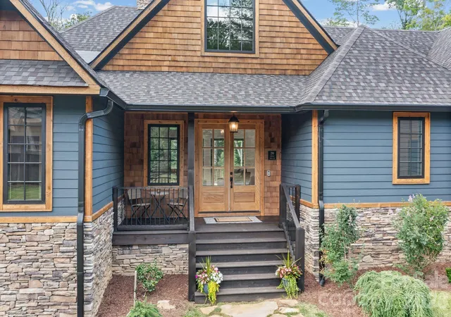 Photo 2 of Single family home for sale at 289 Linville River Dr, Linville, NC 28646 | MLS# 4405744 | Listing updated on 2026-07-22