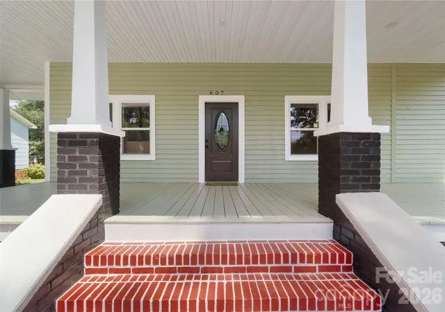 Photo 2 of Single family home for sale at 607 Lee Ave, Wadesboro, NC 28170 | MLS# 4405753 | Listing updated on 2026-07-28