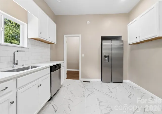 Photo 4 of Single family home for sale at 607 Lee Ave, Wadesboro, NC 28170 | MLS# 4405753 | Listing updated on 2026-07-28