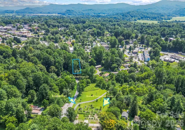 Photo 2 of Single family home for sale at 141 Silversteen Dr, Brevard, NC 28712 | MLS# 4405756 | Listing updated on 2026-08-30