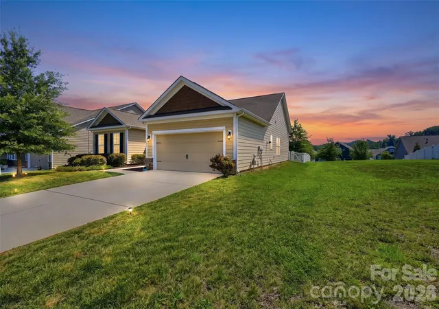 1st image of 294 Robinwood Ln, Clover, SC 29710 | MLS# 4405763