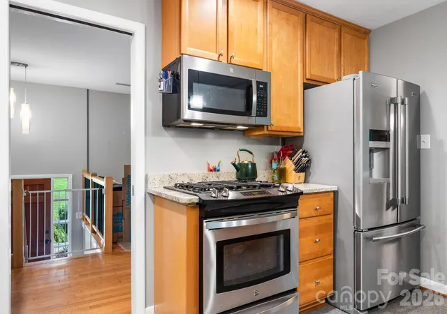 Photo 3 of Single family home for sale at 267 25th Avenue Nw, Hickory, NC 28601 | MLS# 4405765 | Listing updated on 2026-08-31