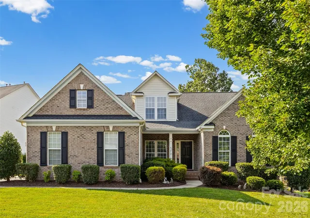 1st image of 622 Panthers Wy, Fort Mill, SC 29708 | MLS# 4405777