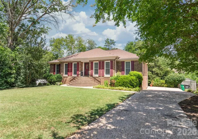 Photo 3 of Single family home for sale at 7308 Quail Ridge Dr, Charlotte, NC 28226 | MLS# 4405785 | Listing updated on 2026-08-31