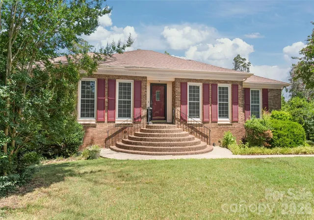 Photo 4 of Single family home for sale at 7308 Quail Ridge Dr, Charlotte, NC 28226 | MLS# 4405785 | Listing updated on 2026-10-09