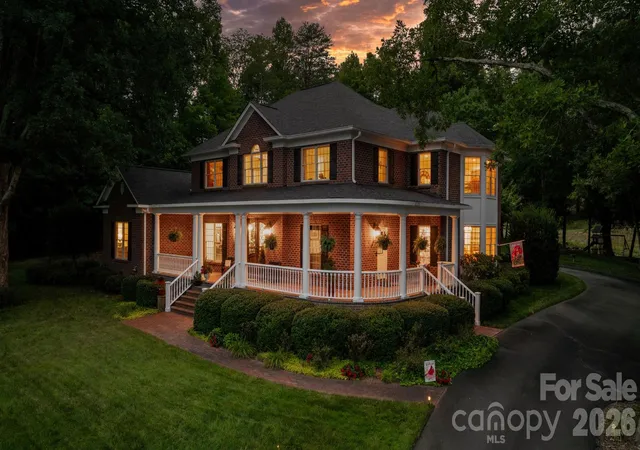 3rd image of 3740 Pinecrest Dr Ne, Hickory, NC 28601 | MLS# 4405793