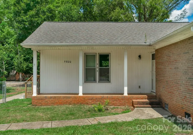 3rd image of 9800 Ordway Ct, Charlotte, NC 28270 | MLS# 4405798