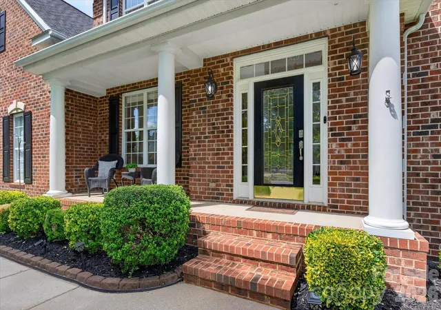 Photo 2 of Single family home for sale at 2003 Ptarmigan Ct, Waxhaw, NC 28173 | MLS# 4405816 | Listing updated on 2026-10-02