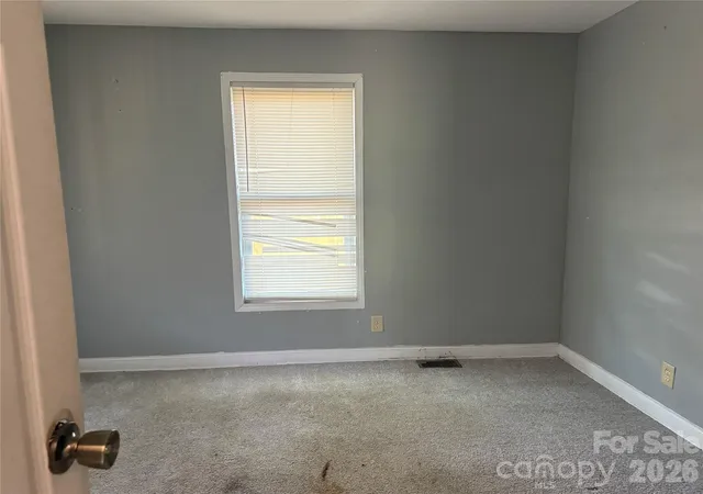 Photo 3 of Single family home for sale at 706 N Logan St, Gastonia, NC 28052 | MLS# 4405821 | Listing updated on 2026-08-04