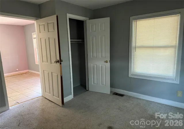 Photo 4 of Single family home for sale at 706 N Logan St, Gastonia, NC 28052 | MLS# 4405821 | Listing updated on 2026-08-04
