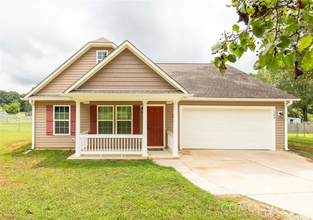 Photo 1 of Single family home for sale at 1254 Holland Rd, Rock Hill, SC 29732 | MLS# 4405830 | Listing updated on 2026-09-04
