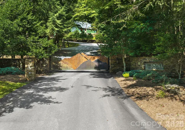 47th image of 352 Celo Cove Dr #18, Burnsville, NC 28714 | MLS# 4405839