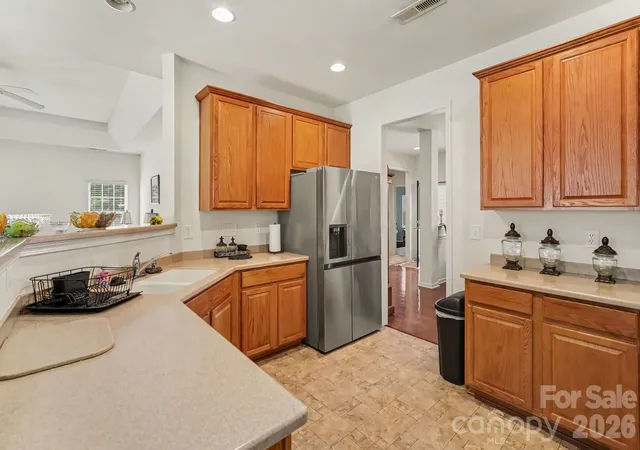 Photo 3 of Sale Pending at 6900 Daisy Bee Ct, Charlotte, NC 28216 | MLS# 4405840 | Listing updated on 2026-09-05