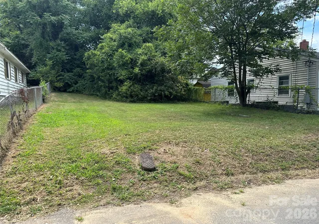 Photo 3 of Single family home for sale at 705 N Logan St, Gastonia, NC 28052 | MLS# 4405845 | Listing updated on 2026-08-04