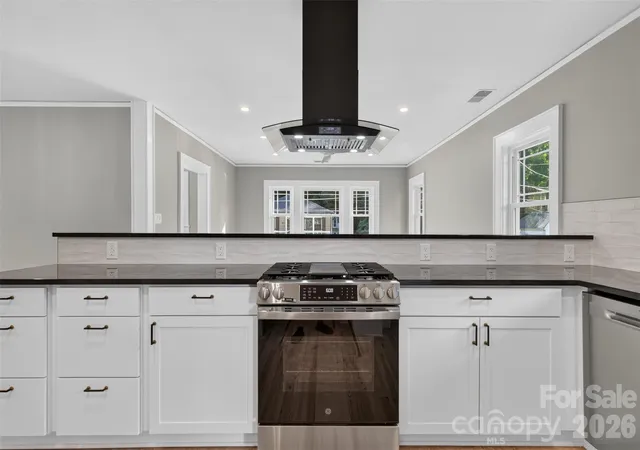 2nd image of 217 Norwood St Sw, Lenoir, NC 28645 | MLS# 4405873