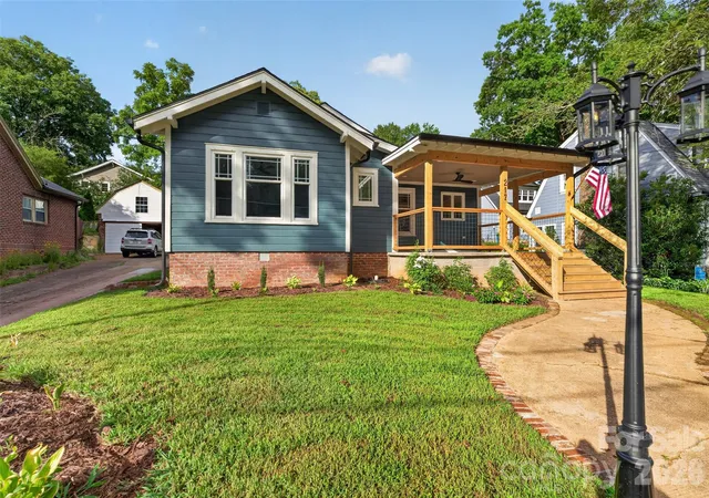 3rd image of 217 Norwood St Sw, Lenoir, NC 28645 | MLS# 4405873