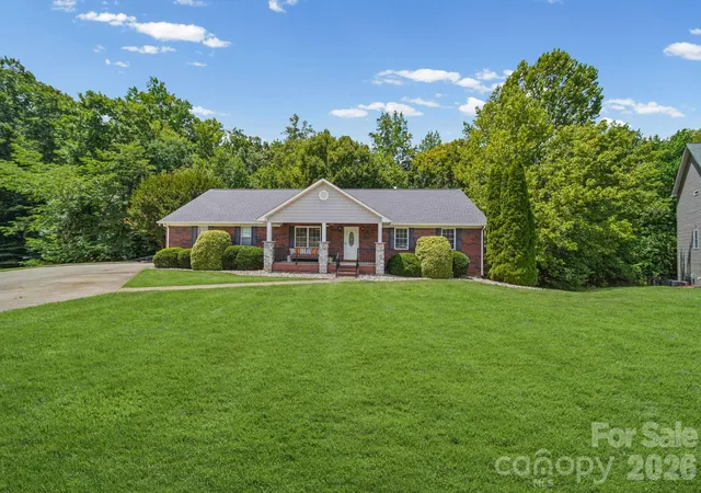 1st image of 2013 Silvertip Ct, Belmont, NC 28012 | MLS# 4405875