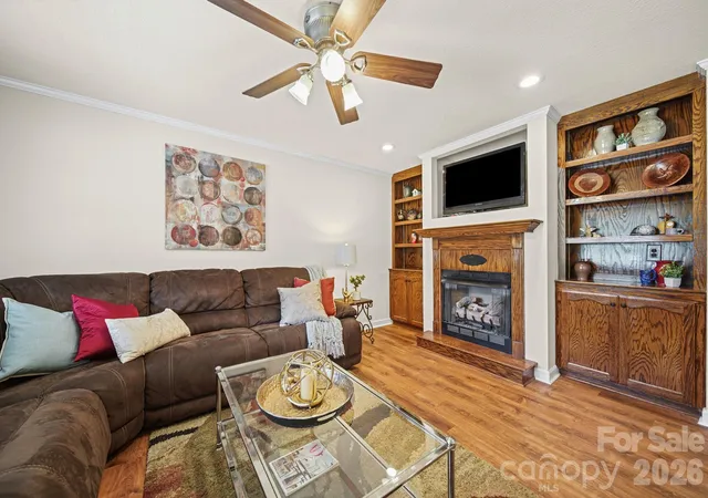 4th image of 2013 Silvertip Ct, Belmont, NC 28012 | MLS# 4405875