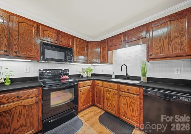 5th image of 2013 Silvertip Ct, Belmont, NC 28012 | MLS# 4405875
