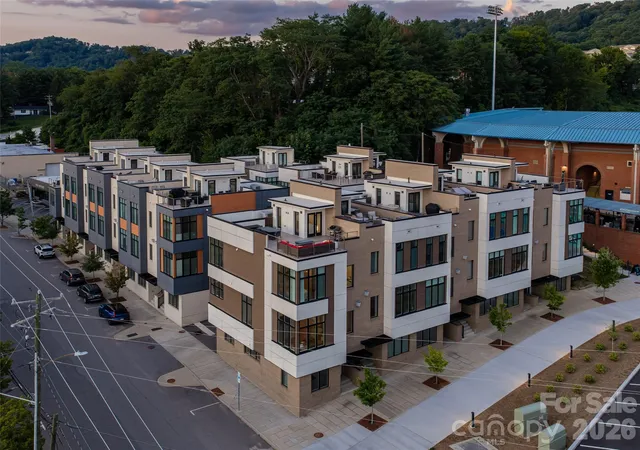 Townhouse for sale at 1 Bauhaus Ct, Asheville, NC 28801 | MLS# 4405886