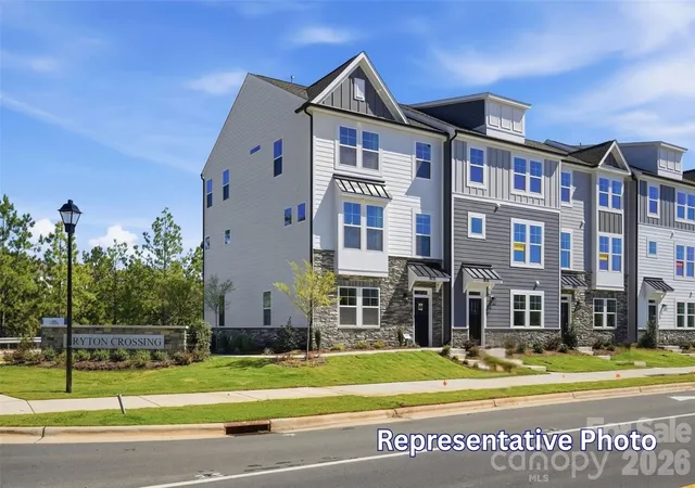Photo 2 of Townhouse for sale at 11962 Old Statesville Rd, Huntersville, NC 28078 | MLS# 4405897 | Listing updated on 2026-09-29