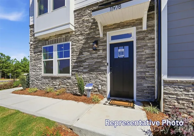 Photo 3 of Townhouse for sale at 11962 Old Statesville Rd, Huntersville, NC 28078 | MLS# 4405897 | Listing updated on 2026-09-29
