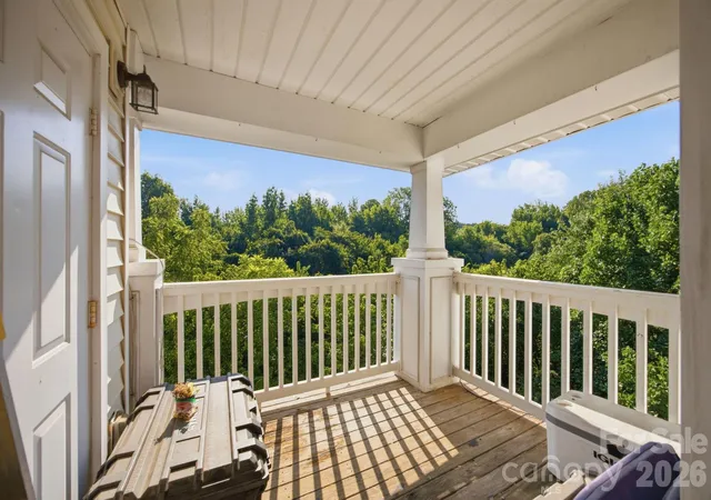 Listing Photo 5 - Condo for sale in building located at 17257 Doe Vly Ct, Cornelius, NC 39520