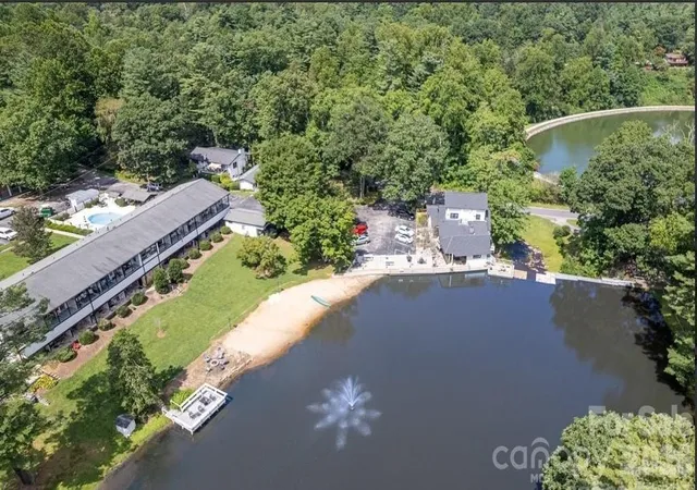 14th image of 1150 W Blue Ridge Rd, Flat Rock, NC 28731 | MLS# 4405912