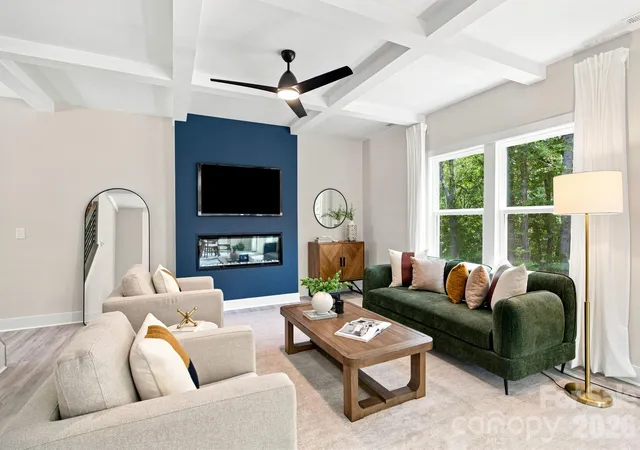 Photo 3 of Sale Pending at 402 North St, Dallas, NC 28034 | MLS# 4405932 | Listing updated on 2026-09-04
