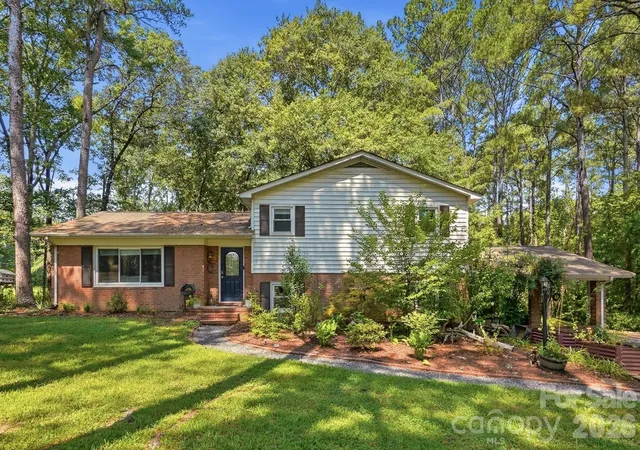 3rd image of 11060 Teresia Ln, Midland, NC 28107 | MLS# 4405956