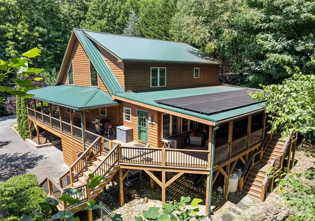 3rd image of 612 Brannon Forest Dr, Waynesville, NC 28785 | MLS# 4405961