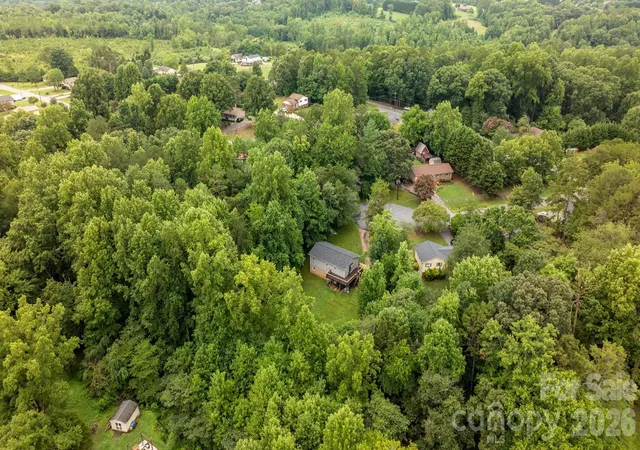 Photo 32 of Single family home for sale at 1172 Sunset Ct, Conover, NC 28613 | MLS# 4405962 | Listing updated on 2026-08-15