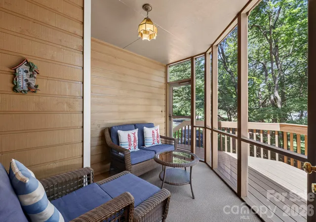 Photo 3 of Single family home for sale at 200 Newman Dr, Hendersonville, NC 28792 | MLS# 4405971 | Listing updated on 2026-09-12