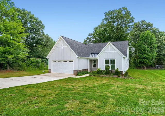 Photo 1 of Single family home for sale at 2358 Fay Jones Rd, Denver, NC 28037 | MLS# 4405994 | Listing updated on 2026-10-05